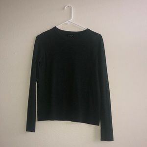 Green pull over sweater